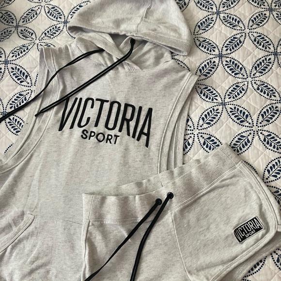 Victoria Secret Set - Picture 1 of 1